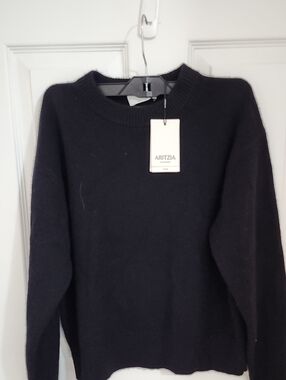 Aritzia Cashmere Sweater - Black